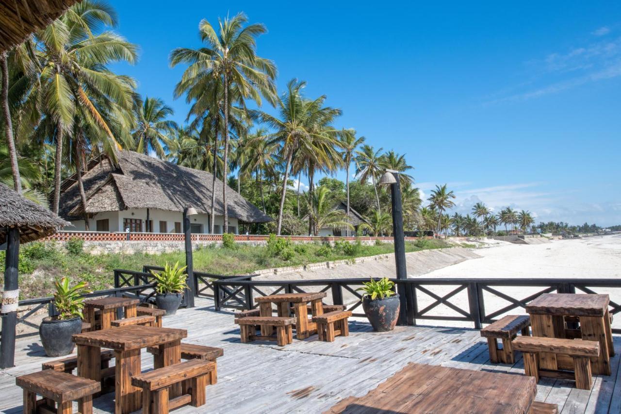 Kilifi Bay Beach Resort Exterior photo