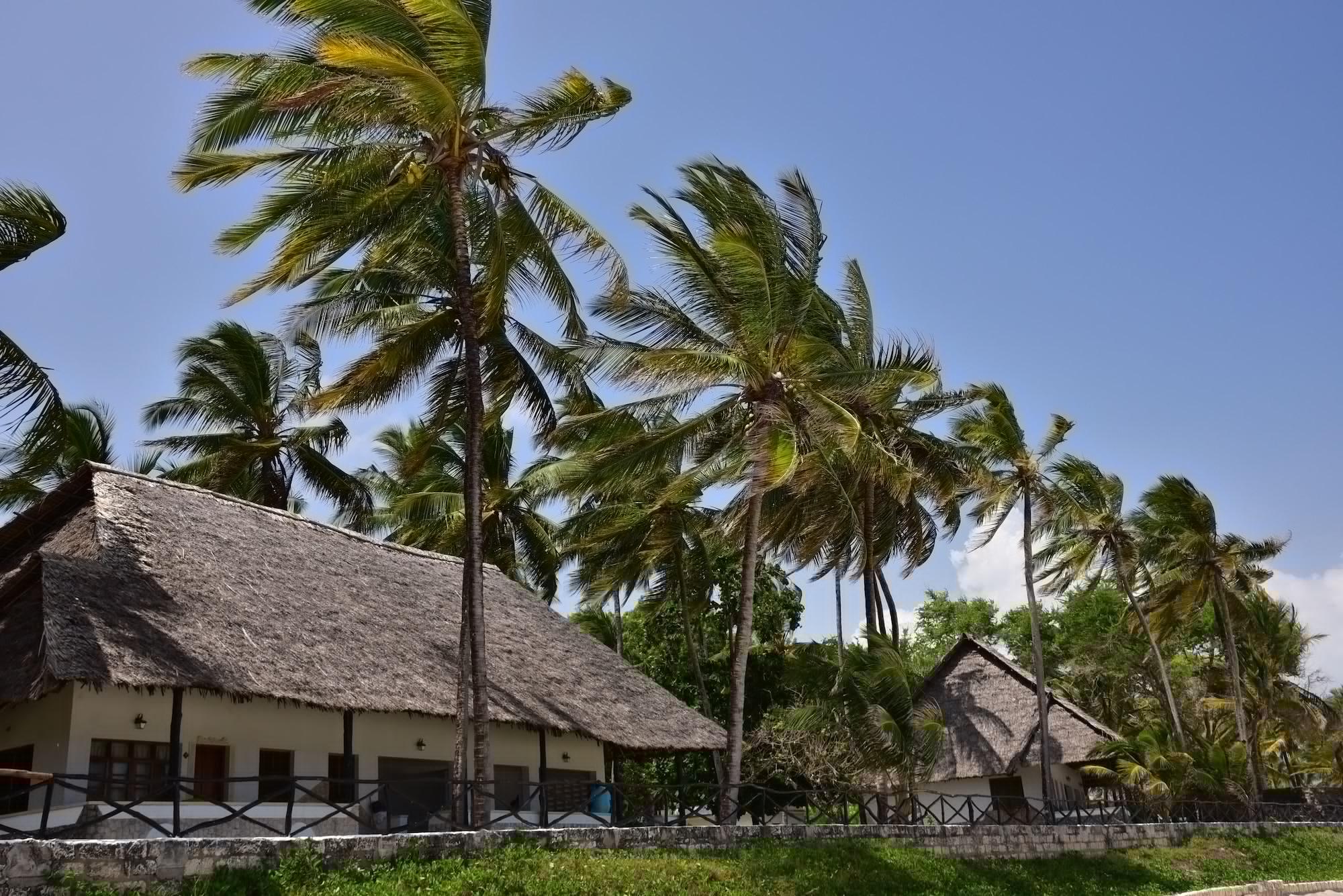 Kilifi Bay Beach Resort Exterior photo