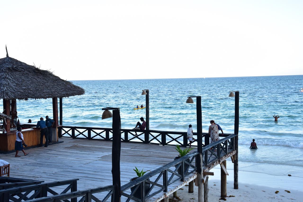 Kilifi Bay Beach Resort Exterior photo